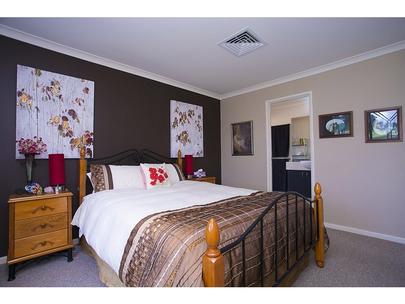 6 Faranda Close, Hocking WA 6065