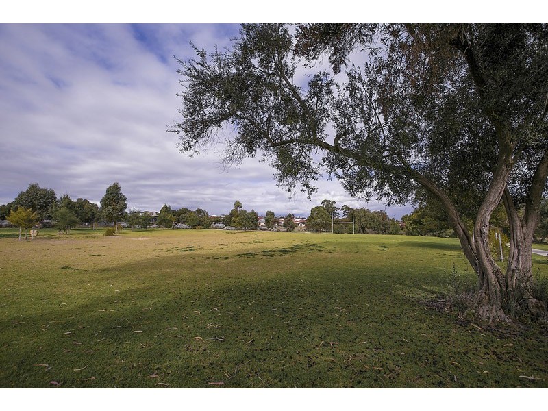 6 Faranda Close, Hocking WA 6065