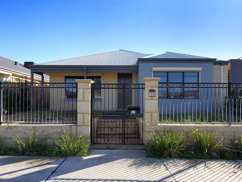 32 Finglas Meander, Butler WA 6036