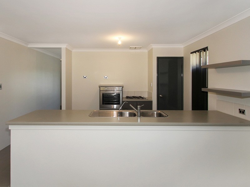 32 Finglas Meander, Butler WA 6036