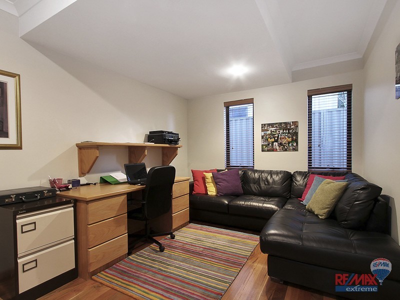 110 Cook Avenue, Hillarys WA 6025