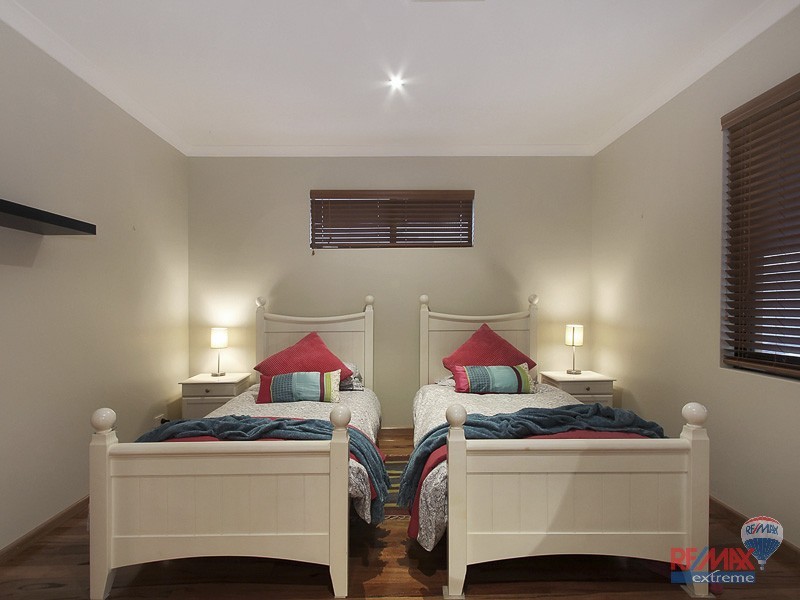 110 Cook Avenue, Hillarys WA 6025