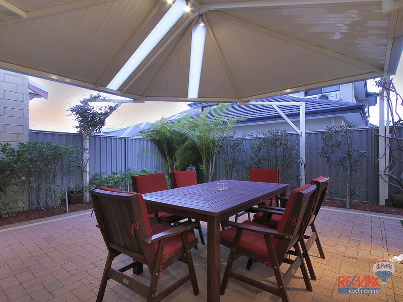 110 Cook Avenue, Hillarys WA 6025