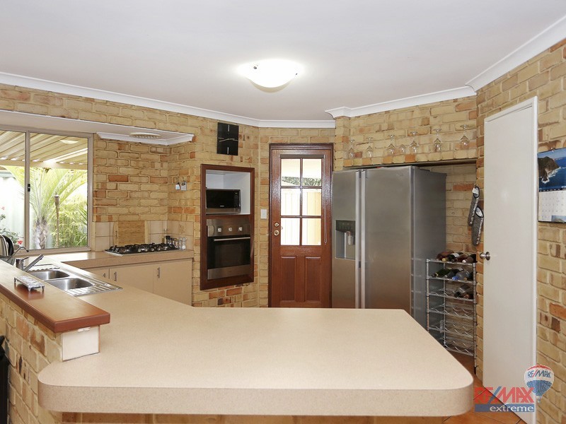 28 Edinburgh Avenue, Kinross WA 6028