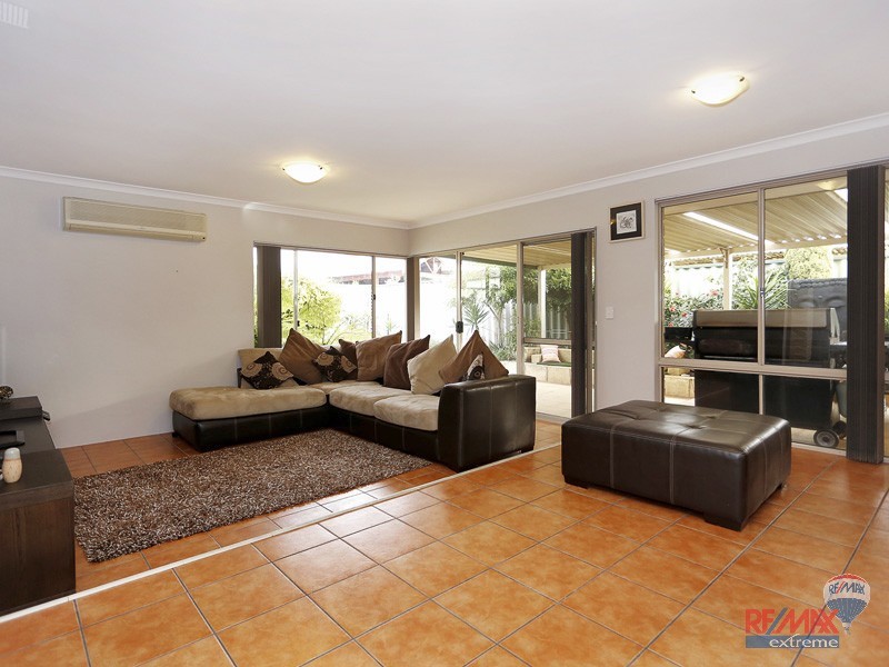 28 Edinburgh Avenue, Kinross WA 6028