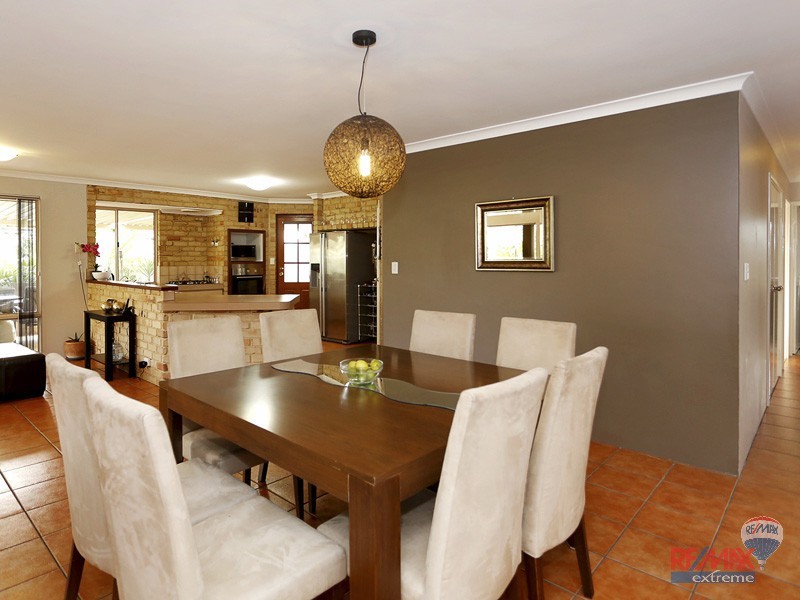 28 Edinburgh Avenue, Kinross WA 6028