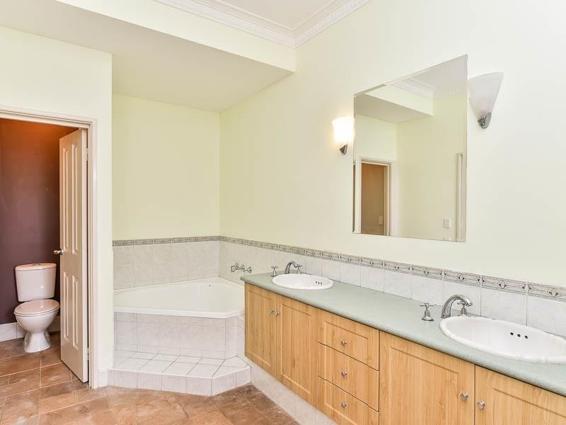 10 Balmain Tce, Alkimos WA 6038