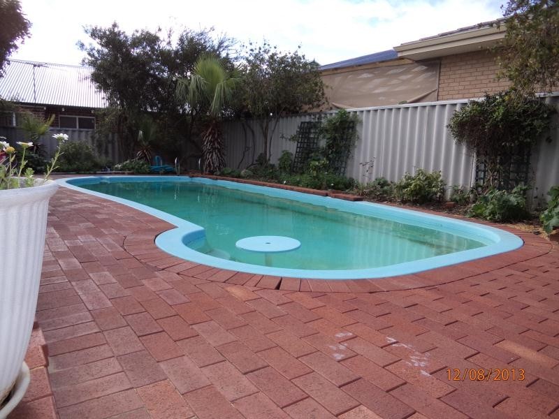 1 Beaumaris Blvd, Ocean Reef WA 6027