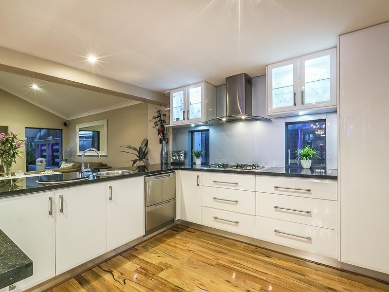 14A Gnobar Way, Mullaloo WA 6027