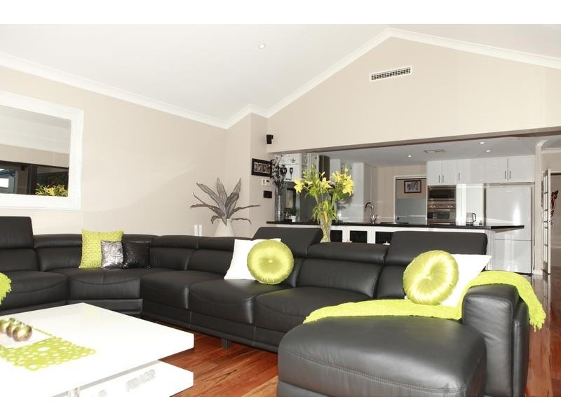 14A Gnobar Way, Mullaloo WA 6027