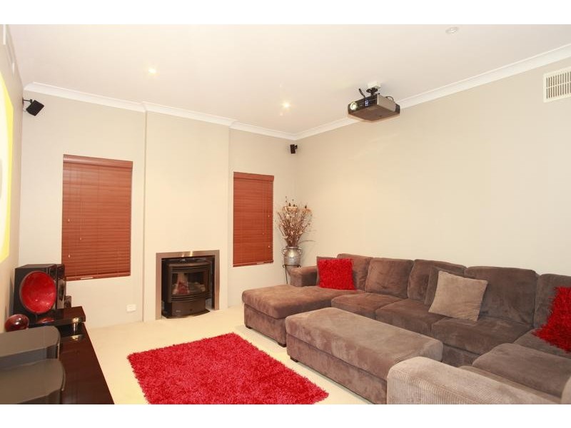 14A Gnobar Way, Mullaloo WA 6027