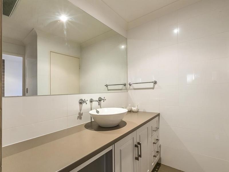 14A Gnobar Way, Mullaloo WA 6027