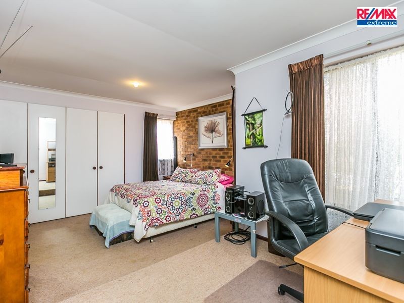 4 Deltoid Place, Heathridge WA 6027