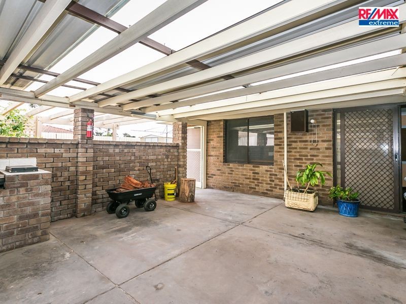 4 Deltoid Place, Heathridge WA 6027