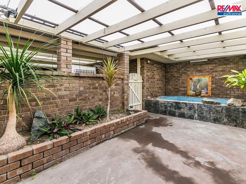 4 Deltoid Place, Heathridge WA 6027