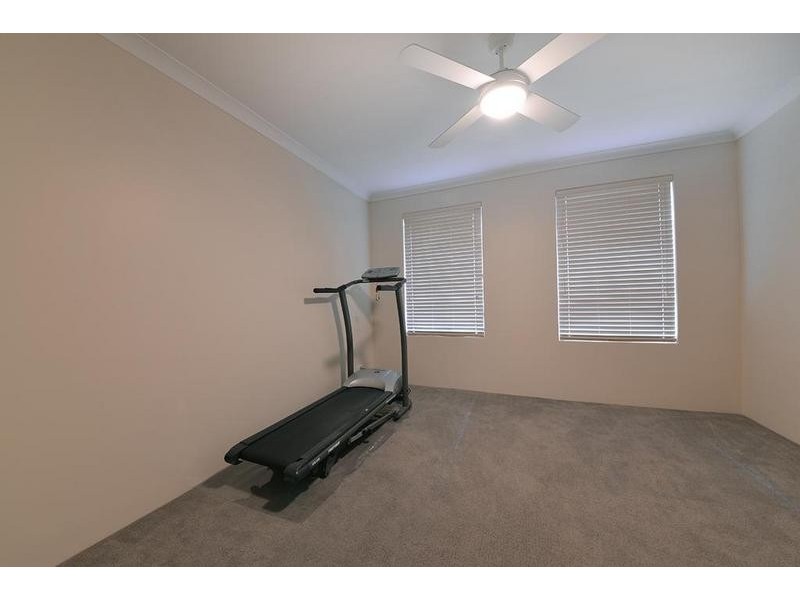 16 Agasse Way, Tapping WA 6065