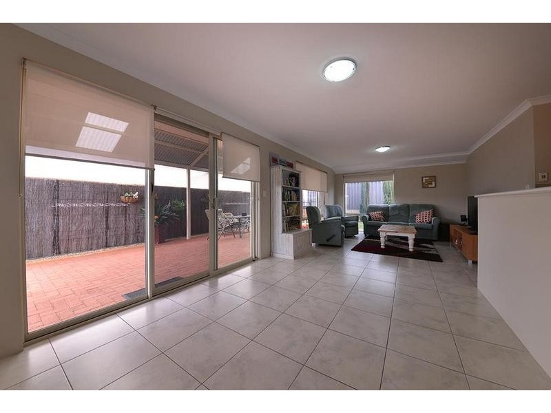 16 Agasse Way, Tapping WA 6065