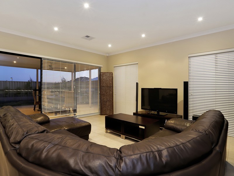 19 Clontarf Way, Butler WA 6036