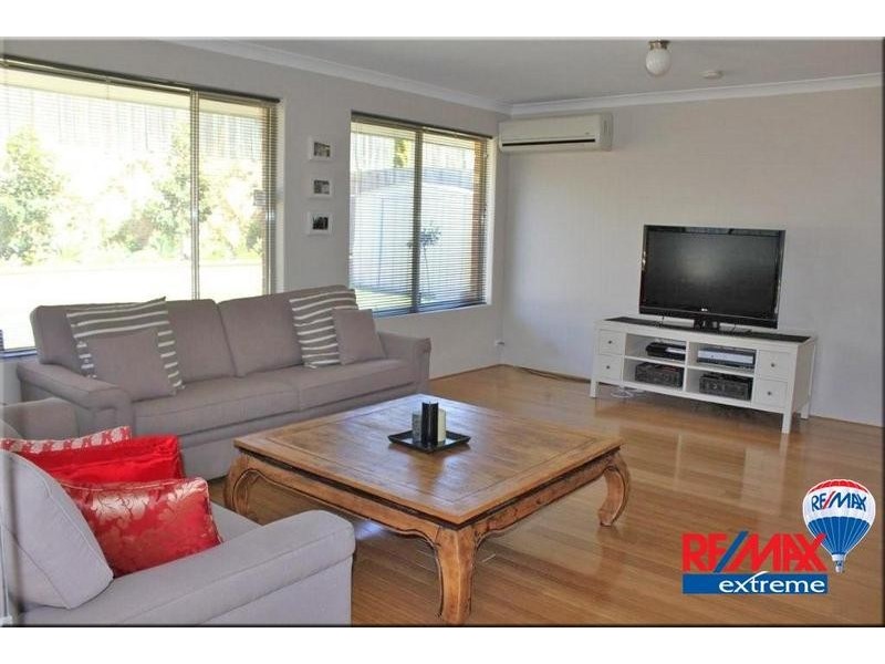 10 Sykes Cove, Clarkson WA 6030