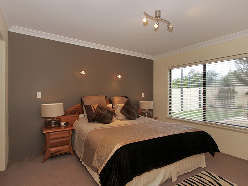 7 Beachside Dr, Burns Beach WA 6028