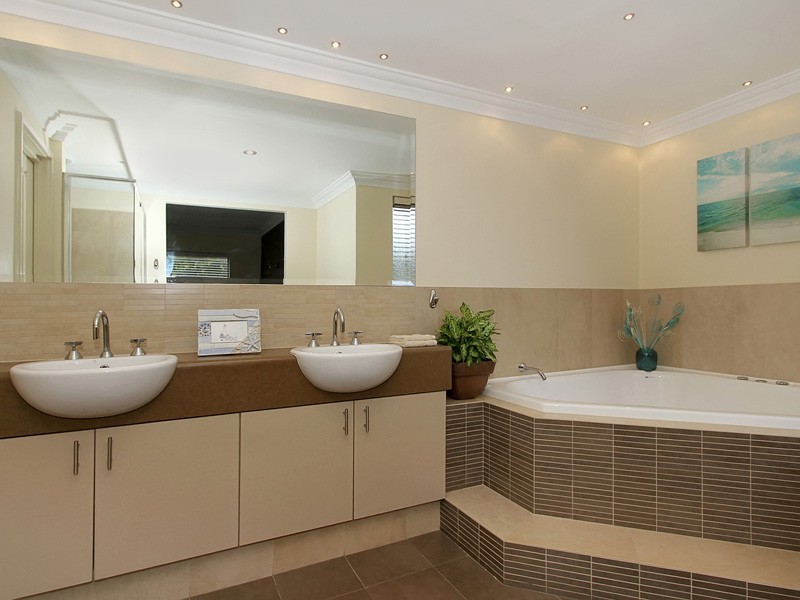7 Beachside Dr, Burns Beach WA 6028