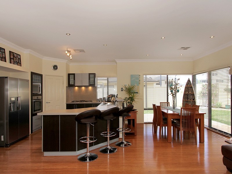7 Beachside Dr, Burns Beach WA 6028