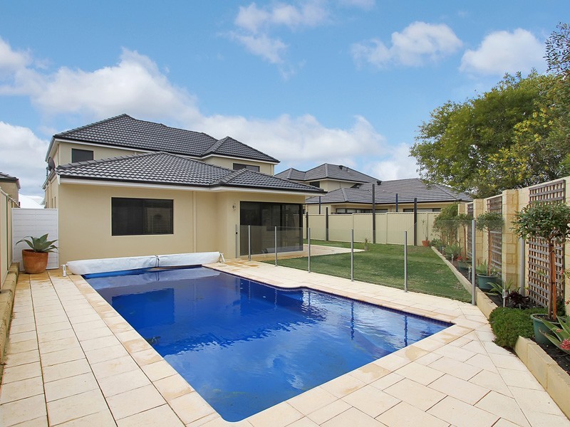 7 Beachside Dr, Burns Beach WA 6028