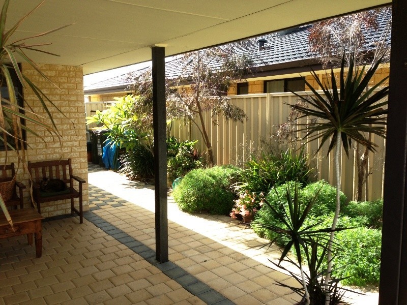 128 Elliot Road, Hocking WA 6065