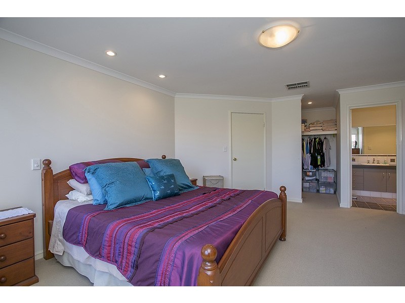 23 Boboli Way, Pearsall WA 6065