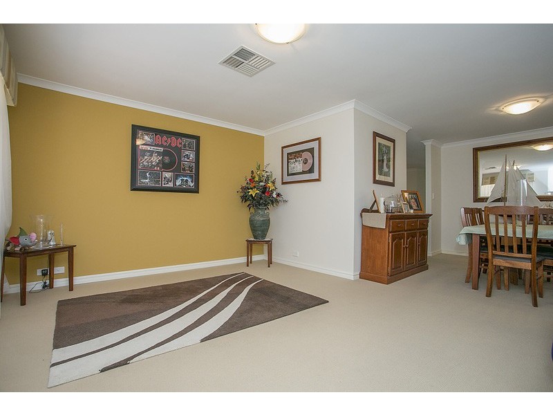 23 Boboli Way, Pearsall WA 6065