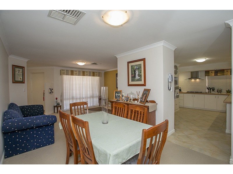 23 Boboli Way, Pearsall WA 6065