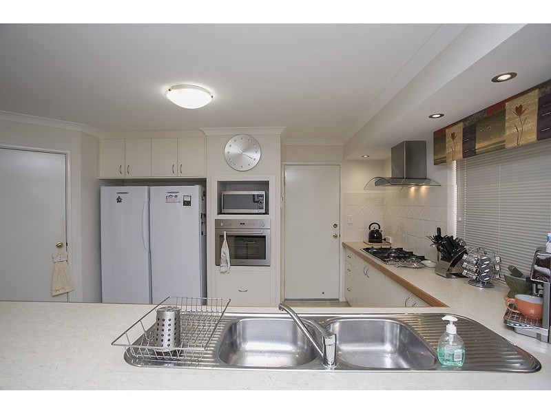 23 Boboli Way, Pearsall WA 6065