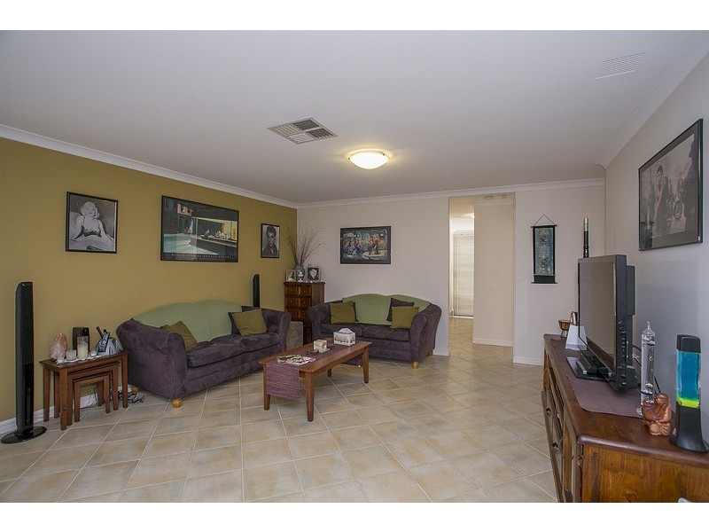 23 Boboli Way, Pearsall WA 6065