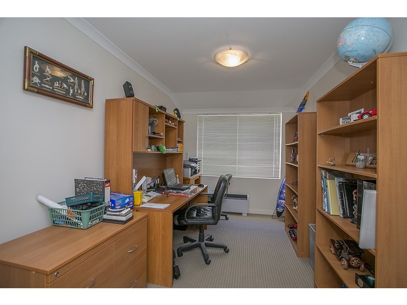 23 Boboli Way, Pearsall WA 6065