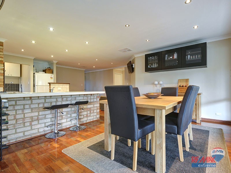 11 Greenfields Circle*, Hocking WA 6065