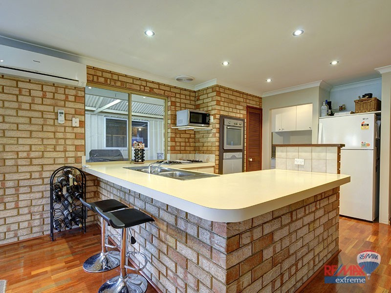 11 Greenfields Circle*, Hocking WA 6065