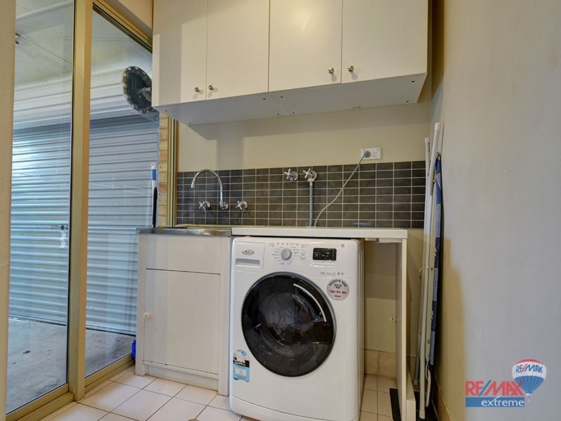 11 Greenfields Circle*, Hocking WA 6065