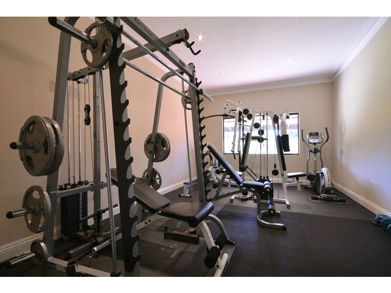 26 Via Vista Drive, Mariginiup WA 6065