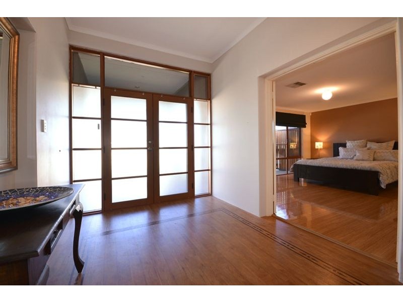 25 Vincent Rd, Sinagra WA 6065