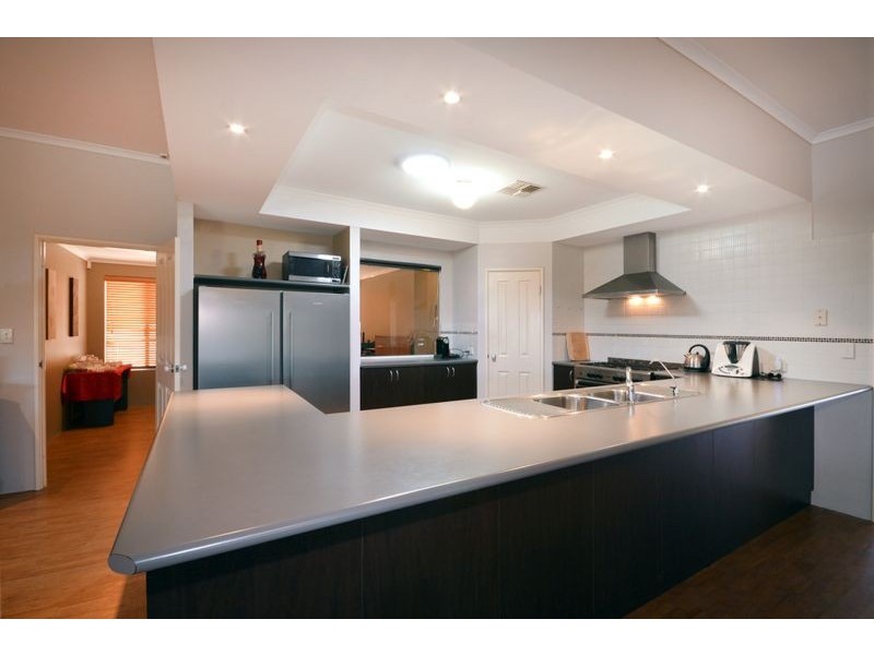 25 Vincent Rd, Sinagra WA 6065