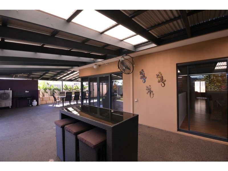 25 Vincent Rd, Sinagra WA 6065