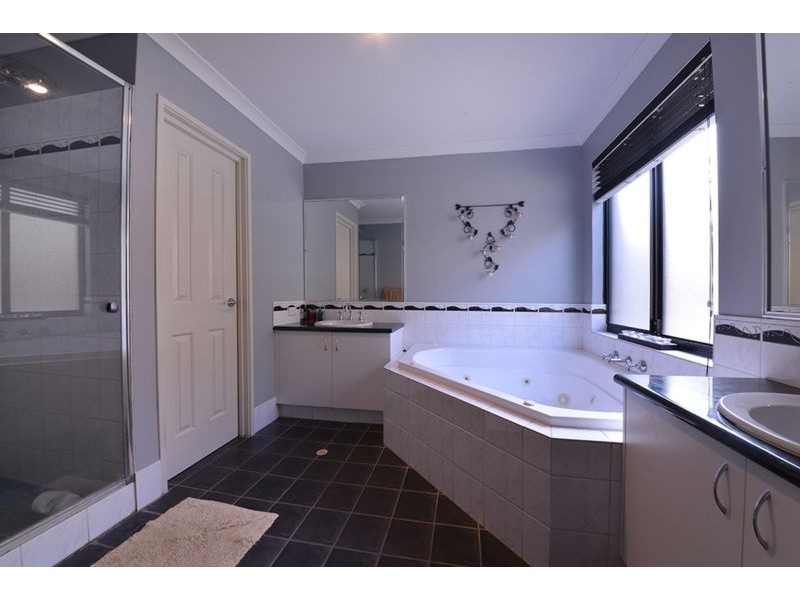 17 Baglione Green, Tapping WA 6065