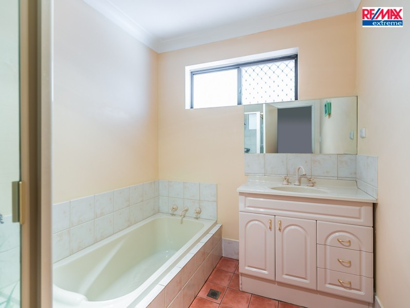 19 Cruise Court, Heathridge WA 6027