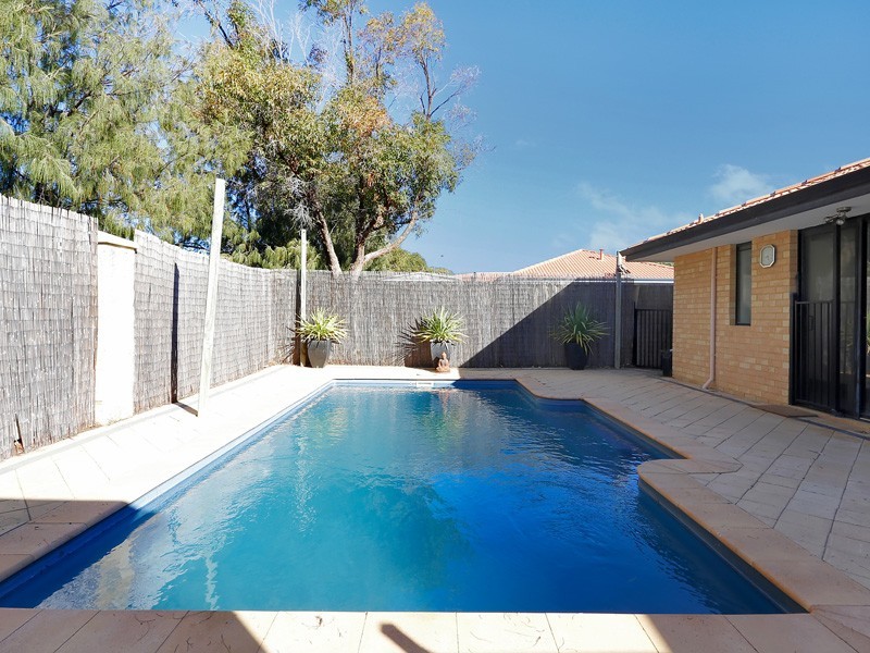 12 Gidley Cove, Quinns Rocks WA 6030