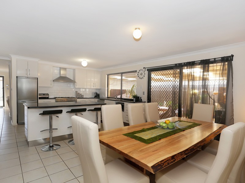 12 Gidley Cove, Quinns Rocks WA 6030