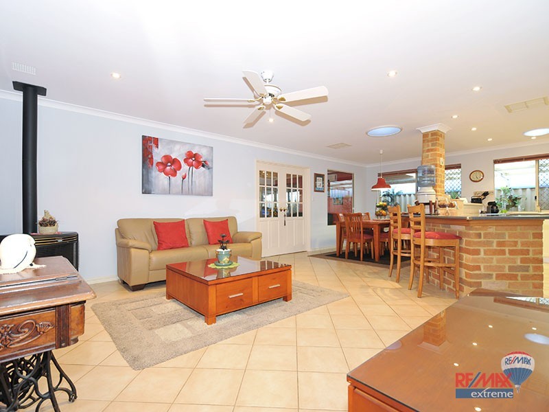 23 Amberley Way, Pearsall WA 6065