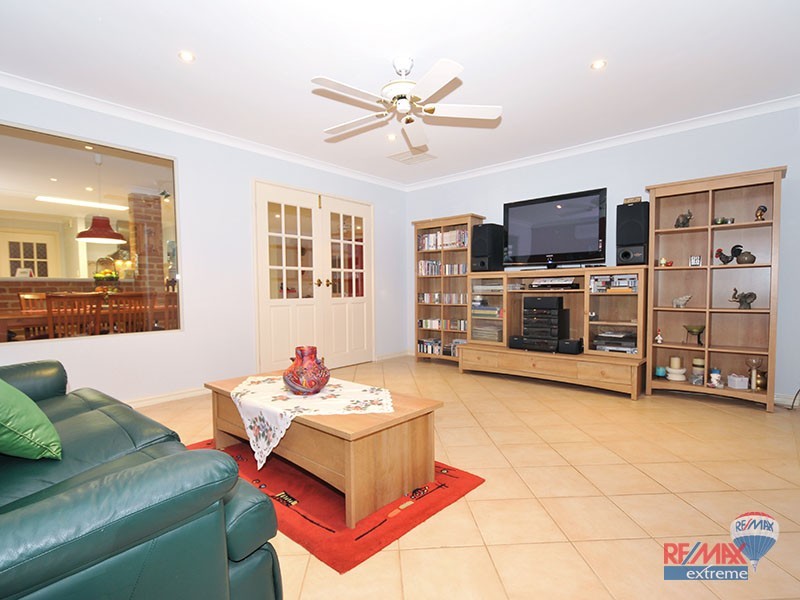 23 Amberley Way, Pearsall WA 6065