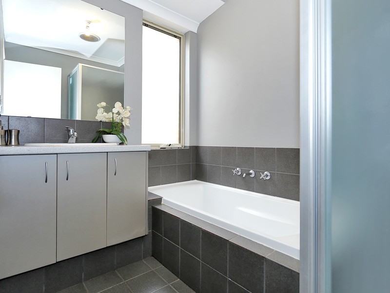 27 Baldwin Link, Butler WA 6036