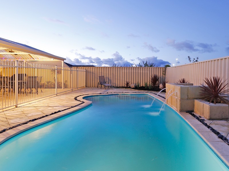 9 Swanmore Street*, Butler WA 6036