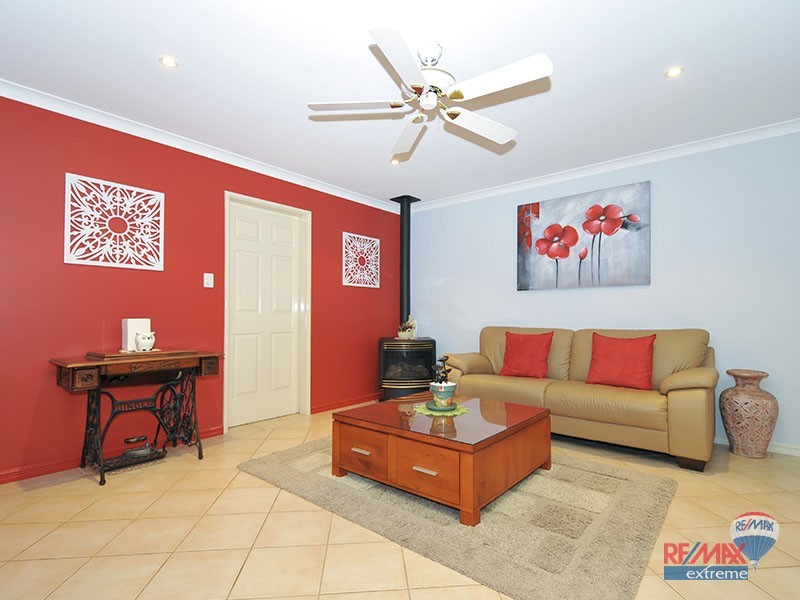 23 Amberley Way, Pearsall WA 6065